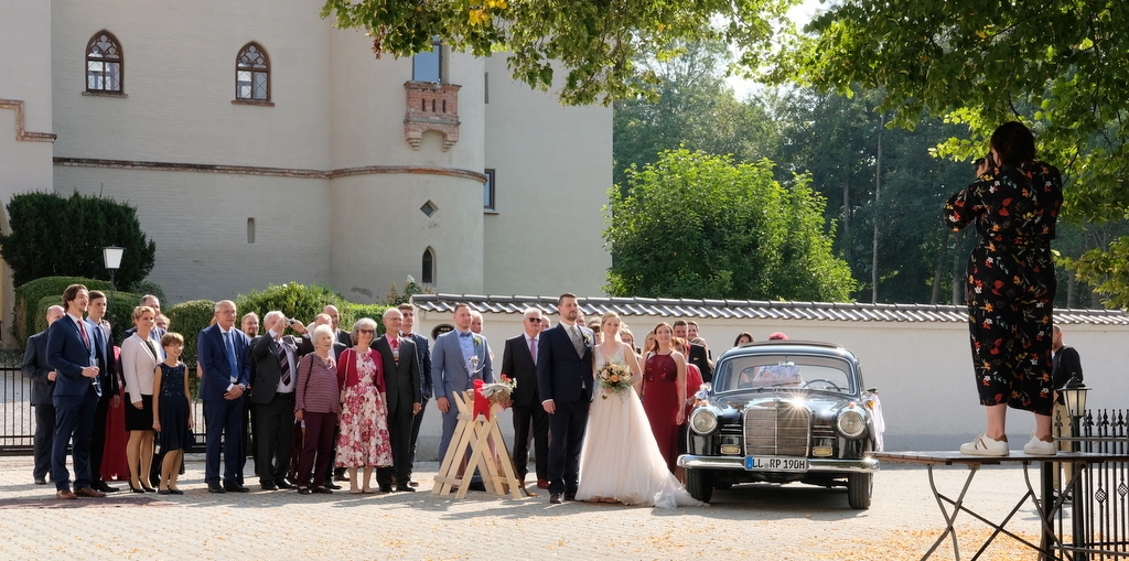 Autoschmuck, Hochzeit, Autodeko Brautkleid in Bayern - Lindau